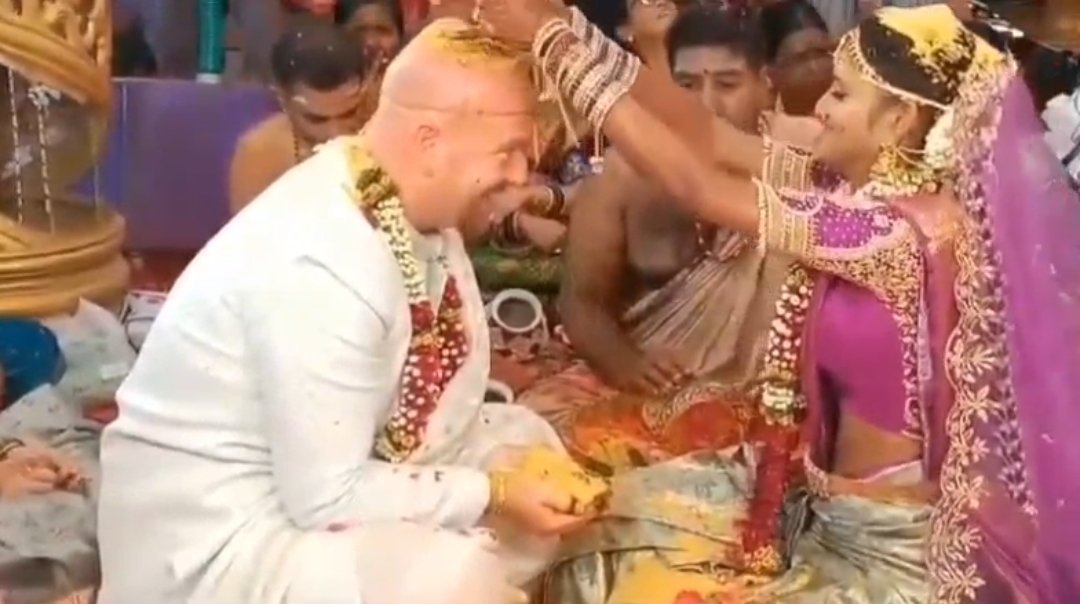 Warangal: అమెరికా అబ్బాయిని పెళ్లి చేసుకున్న వరంగల్ అమ్మాయి (వీడియో)