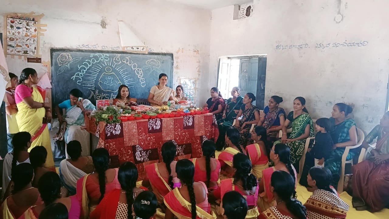 నర్సాపూర్‌లో పోషణ పక్షం కార్యక్రమం: గర్భవతులకు సీమంతం, పోషకాహార జాగ్రతలపై అవగాహన